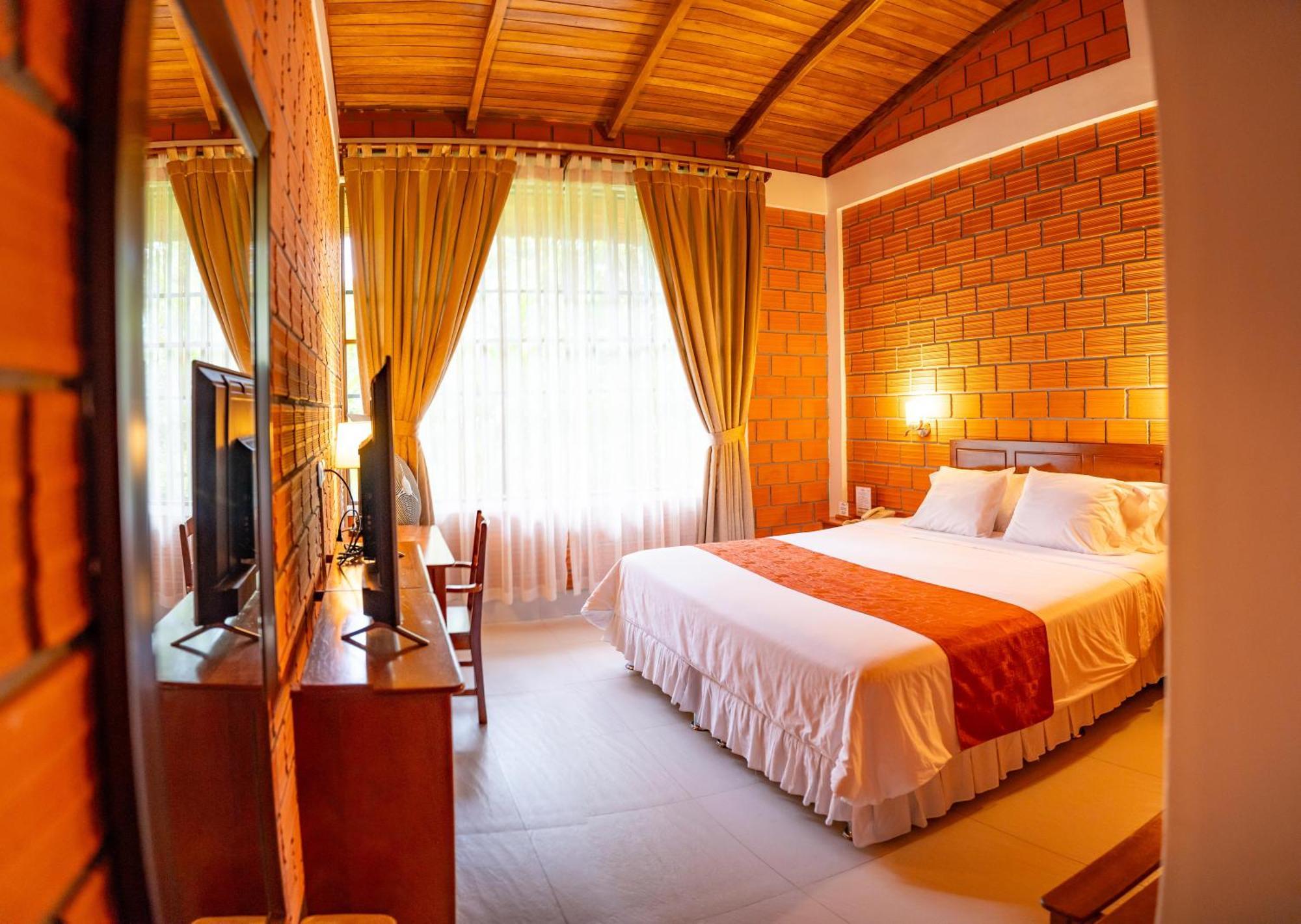 Altavista Casahotel - Asociado Casa Andina Moyobamba Luaran gambar