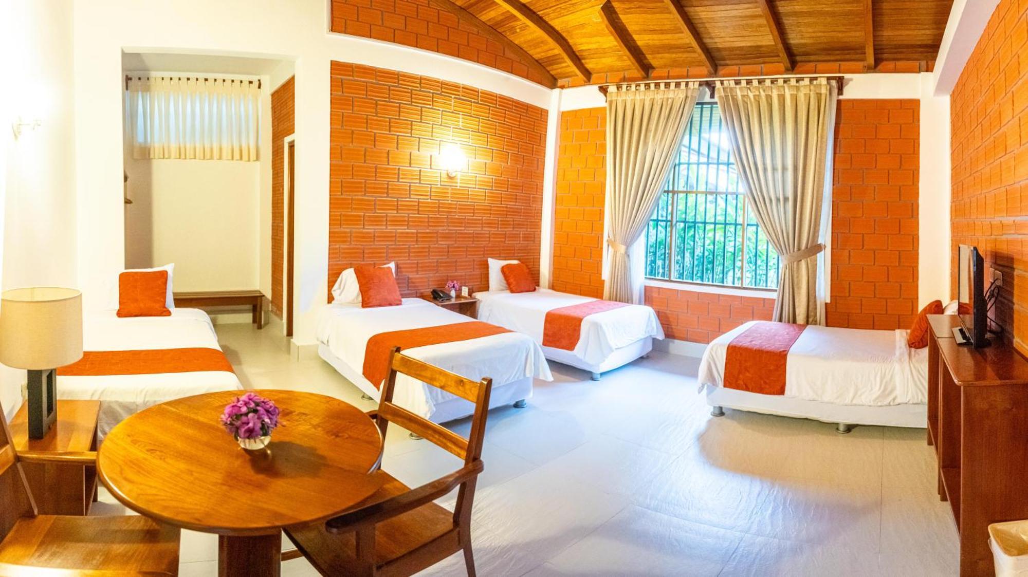 Altavista Casahotel - Asociado Casa Andina Moyobamba Luaran gambar